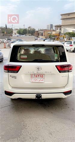 تۆیۆتا لاند کروزەر